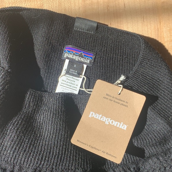 Patagonia Pants - Brand New women’s Patagonia Capilene Air Bottoms